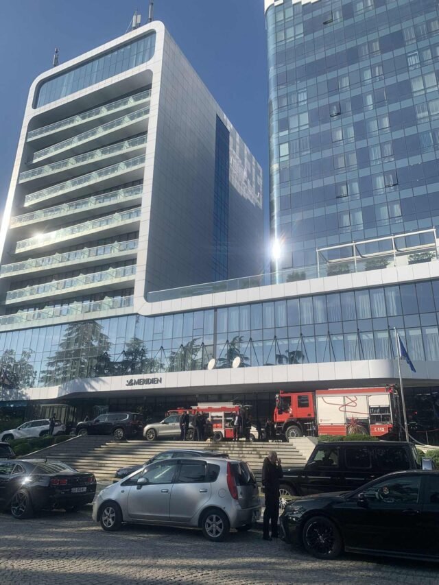 b0086b57-0244-4fdb-baf5-e664803641ed